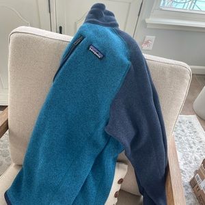 Mens M navy and blue better sweater Patagonia half zip
